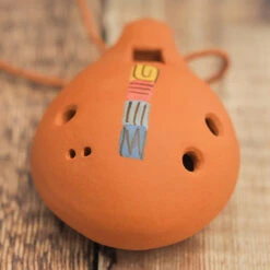 Ocarina Pro Mezzo-Soprano -CARVED CULTURE Sale Ocarina pro mezzo soprano close up 1